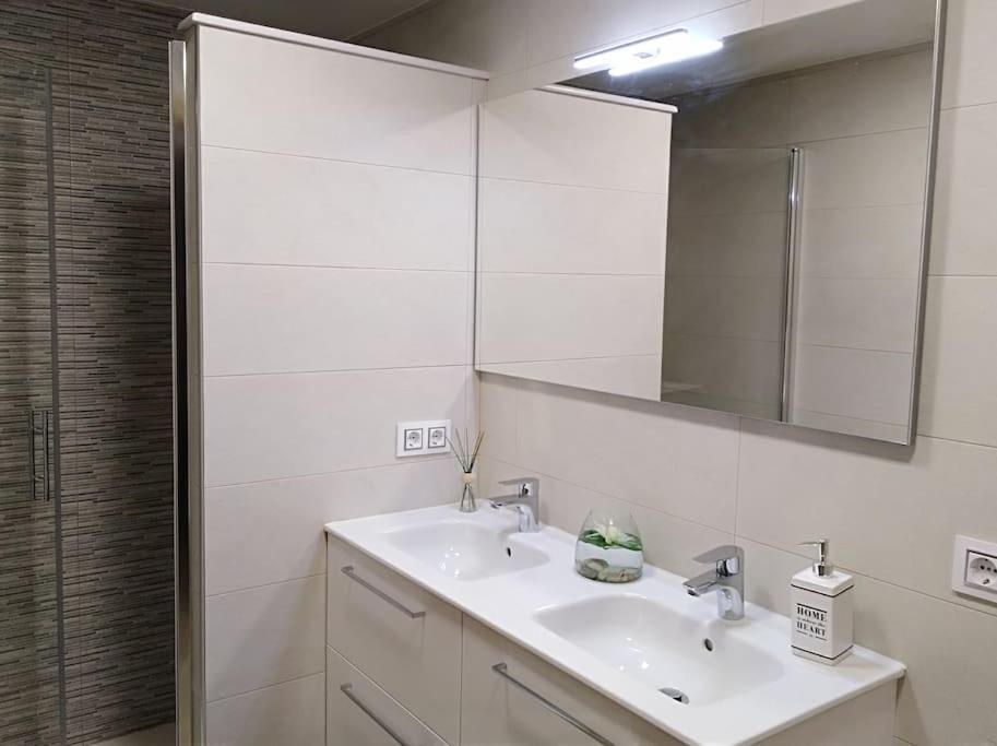 El Rincon De Eva Apartment Cangas do Morrazo Bagian luar foto